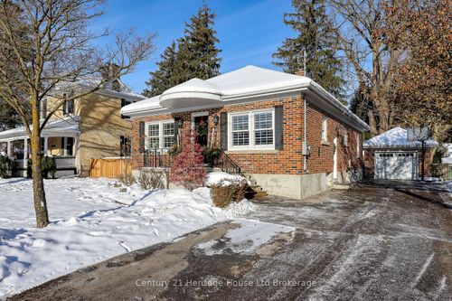 449 Vincent St, Woodstock, ON, N4S5M9 | Card Image
