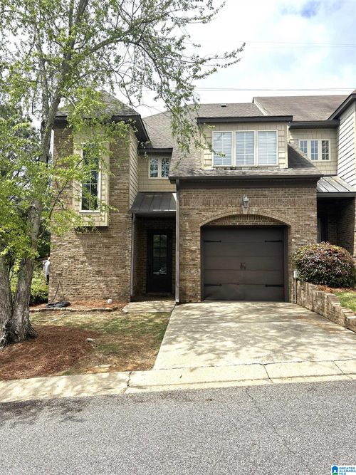 687 Flag Cir, HOOVER, AL, 35226-4920 | Card Image