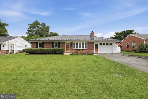 17318 Ontario Dr, HAGERSTOWN, MD, 21740-7659 | Card Image