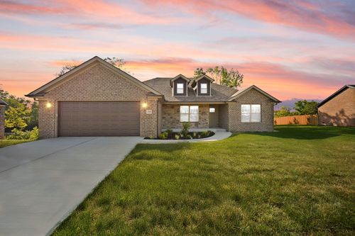 209 Patriot Trl, Berea, KY, 40403-9101 | Card Image