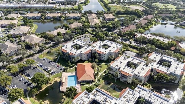 4303 - 1830 Sw 81 St Ave, Condo with 2 bedrooms, 2 bathrooms and null parking in North Lauderdale FL | Image 19