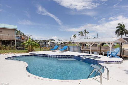 3728 Emerald Ave, ST. JAMES CITY, FL, 33956-2205 | Card Image