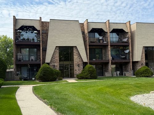 36-7316 Blackstone Avenue, Justice, IL, 60458 | Card Image