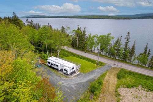 9286 Kempt Head Rd, Ross Ferry, NS, B1X1P5 | Card Image