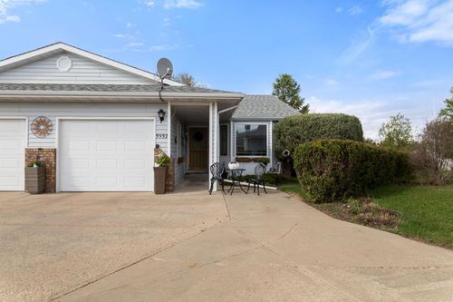 3932 56a Street Close, Camrose, AB, T4V4L1 | Card Image