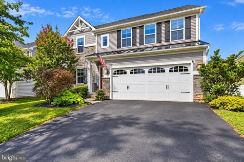 1221 Long Farm Ln, BRUNSWICK, MD, 21716-9765 | Card Image