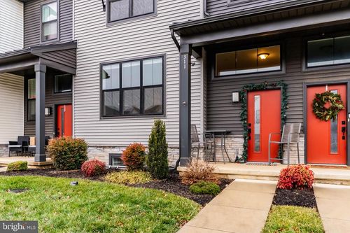 311 Estate Dr, MECHANICSBURG, PA, 17055-4532 | Card Image