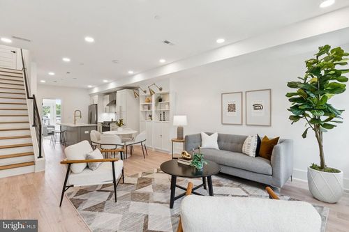 2-2608 4th St Ne, WASHINGTON, DC, 20002-1206 | Card Image