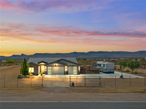 4277 N Laguna Rd, Golden Valley, AZ, 86413-8421 | Card Image