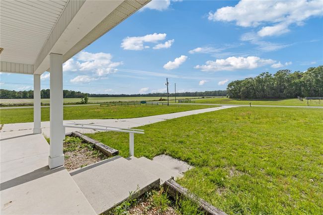 16011 Nw 73 Rd Ct, House other with 2 bedrooms, 2 bathrooms and null parking in Trenton FL | Image 11