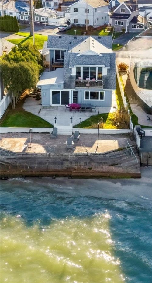 3376 Edgemere Dr, Greece, NY, 14612-1128 | Card Image