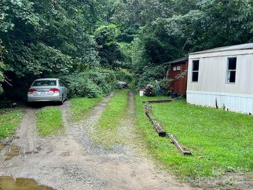 3 Ruby Rose Ln, Candler, NC, 28715-9647 | Card Image