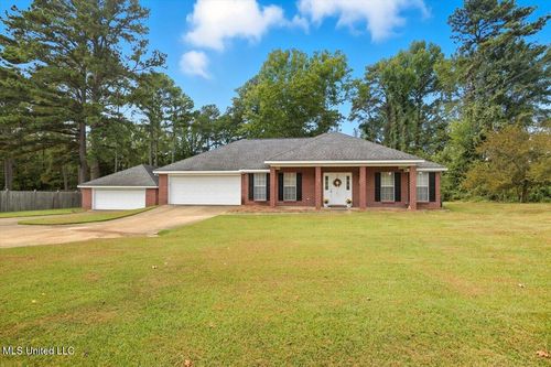 301 Belvedere Dr, Pearl, MS, 39208-8918 | Card Image