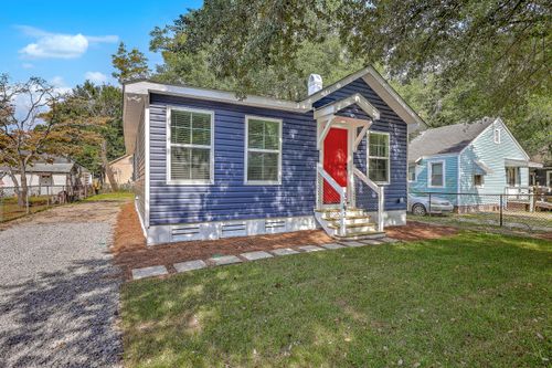 3792 Walnut St, North Charleston, SC, 29405-7047 | Card Image
