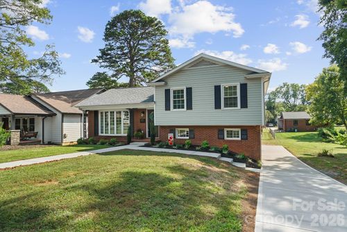 1715 Washington Ave, Charlotte, NC, 28216-5427 | Card Image