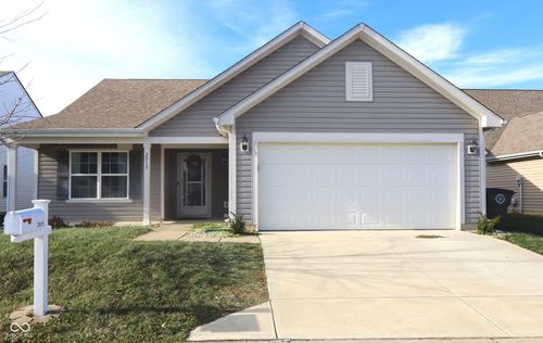 2015 Red Oak Ct, Shelbyville, IN, 46176-8451 | Card Image