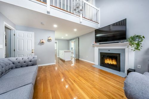 51 Larch Ln, Centerville, MA, 02632-2883 | Card Image