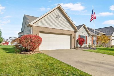 1709 Southpointe Circle Ne, Condo with 2 bedrooms, 2 bathrooms and null parking in Canton OH | Image 1