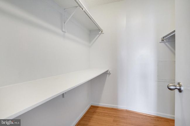 APT-1210S - 1300 Crystal Dr, Condo with 2 bedrooms, 2 bathrooms and null parking in ARLINGTON VA | Image 12