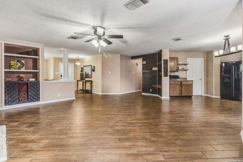 10903 Bristle Oak Dr, San Antonio, TX, 78249-4710 | Card Image