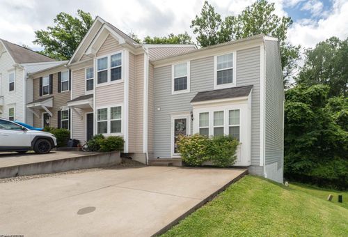 126 Auburn Dr, Morgantown, WV, 26501-2701 | Card Image