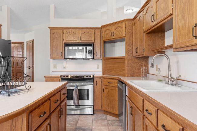 612 19 Th St N, House other with 3 bedrooms, 3 bathrooms and null parking in Sartell MN | Image 16