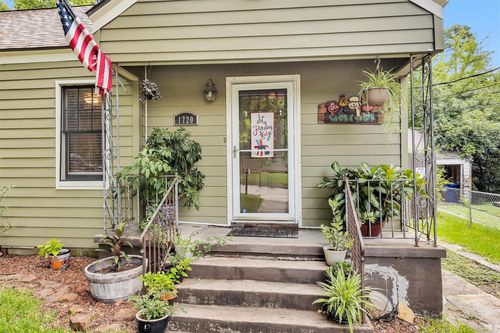 1720 18th St, Huntsville, TX, 77340-4370 | Card Image