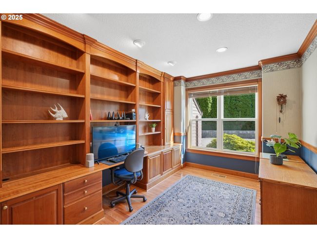 1488 Sw 17 Th Ct, House other with 5 bedrooms, 4 bathrooms and 3 parking in Gresham OR | Image 17