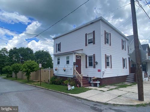 305 N Spruce Street, SUMMIT HILL, PA, 18250 | Card Image