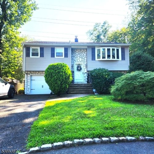 5 Cecilia Pl, Fanwood, NJ, 07023-1020 | Card Image
