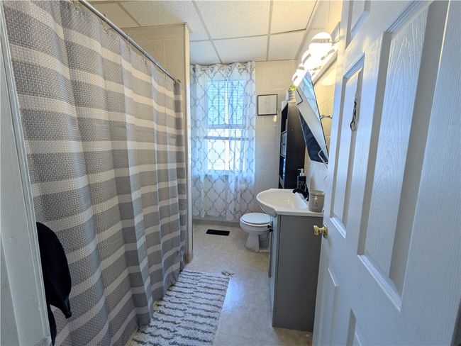 717 George St, House other with 2 bedrooms, 1 bathrooms and 2 parking in Scottdale PA | Image 13