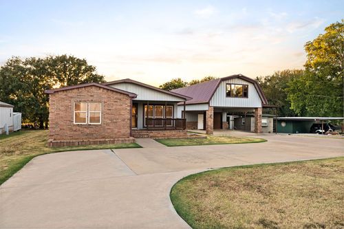 7593 Thomas Ave, Kingston, OK, 73439-8458 | Card Image