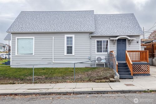 246 N Delaware Ave, Wenatchee, WA, 98801-2140 | Card Image