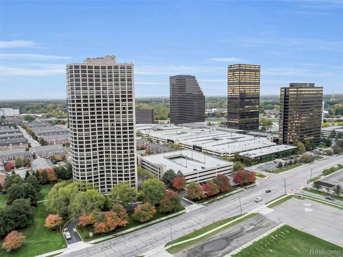 ste-2405-5000 Town Ctr, Southfield, MI, 48075-1171 | Card Image