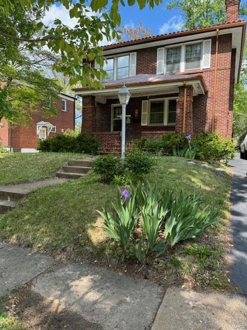 8245 Glen Echo Dr, Saint Louis, MO, 63121-4529 | Card Image