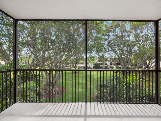 I-302 - 300 N Highway A1a, Condo with 2 bedrooms, 2 bathrooms and null parking in Jupiter FL | Image 35