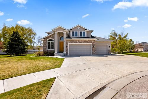 165 Fair Hills Cir, Idaho Falls, ID, 83401-6347 | Card Image