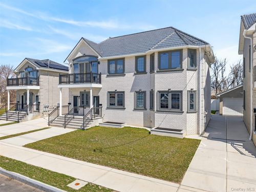 150-17 Hawtree St, Ozone Park, NY, 11417-2861 | Card Image