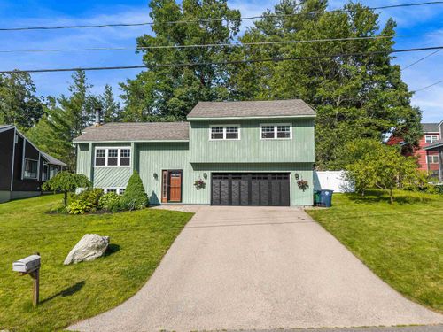 20 Cimmarron Dr, Nashua, NH, 03062-1471 | Card Image
