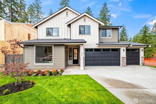 12512 40th Ave Nw, Gig Harbor, WA, 98332-7950 | Card Image