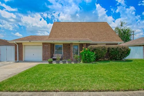 1524 Curtis St, Harvey, LA, 70058-2414 | Card Image