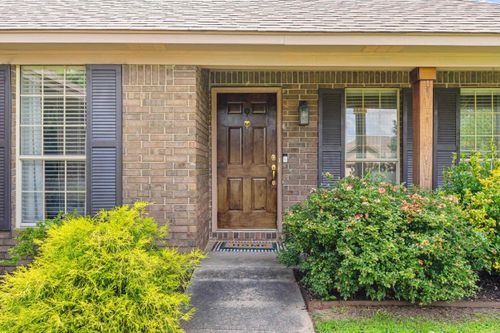 2315 Remington Rd, Conway, AR, 72032-2305 | Card Image