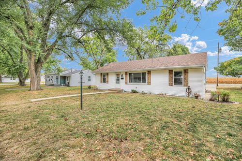 917 Timmons Dr, Tuscola, IL, 61953-1321 | Card Image