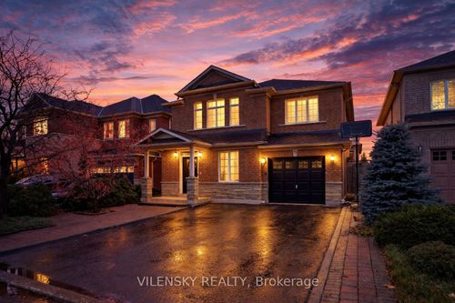 55 Queensbridge Drive, Vaughan, ON, L4K5T1 | Card Image