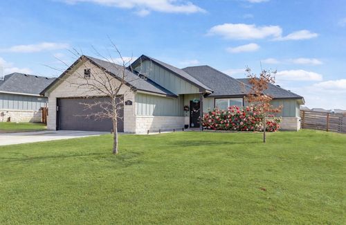 141 Elmer Ave, Burnet, TX, 78611-2145 | Card Image