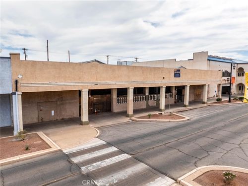 759 W Main St, El Centro, CA, 92243-2921 | Card Image