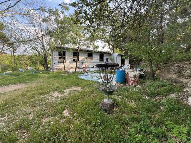 Back of the House and Yard | Image 10