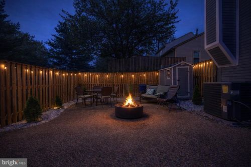 6347 Chimney Wood Ct, ALEXANDRIA, VA, 22306-1069 | Card Image