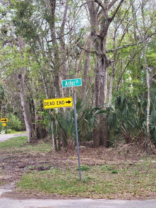 102 Astor St, Daytona Beach, FL, 32117-3013 | Card Image