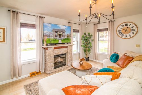 946 E Madison Street, Waterloo, WI, 53594 | Card Image